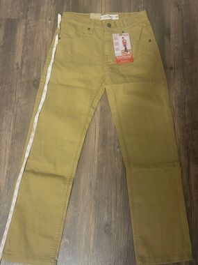 Levi's 514 Straight Jeans in Olive-Tan